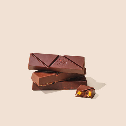Barre snack chocolatée 64% fruits tropicaux & noix de cajou grillées